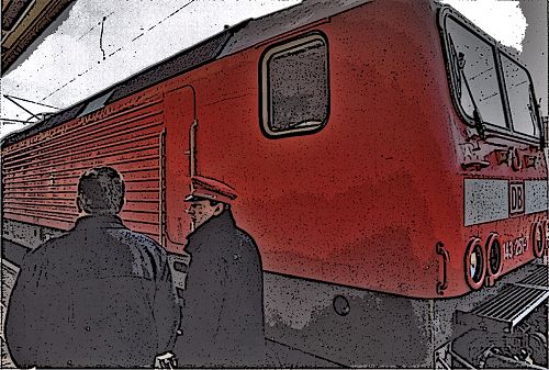 Schaffner und Lokführer - Lokomotive - Eisenbahn im Warnemünder Bahnhof