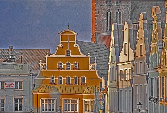 Wismar in Mecklenburg-Vorpommern - Die Wasserkunst auf dem Marktplatz in Wismar