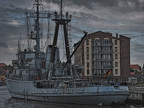 Marineschiff A1452 am Alten Speicher